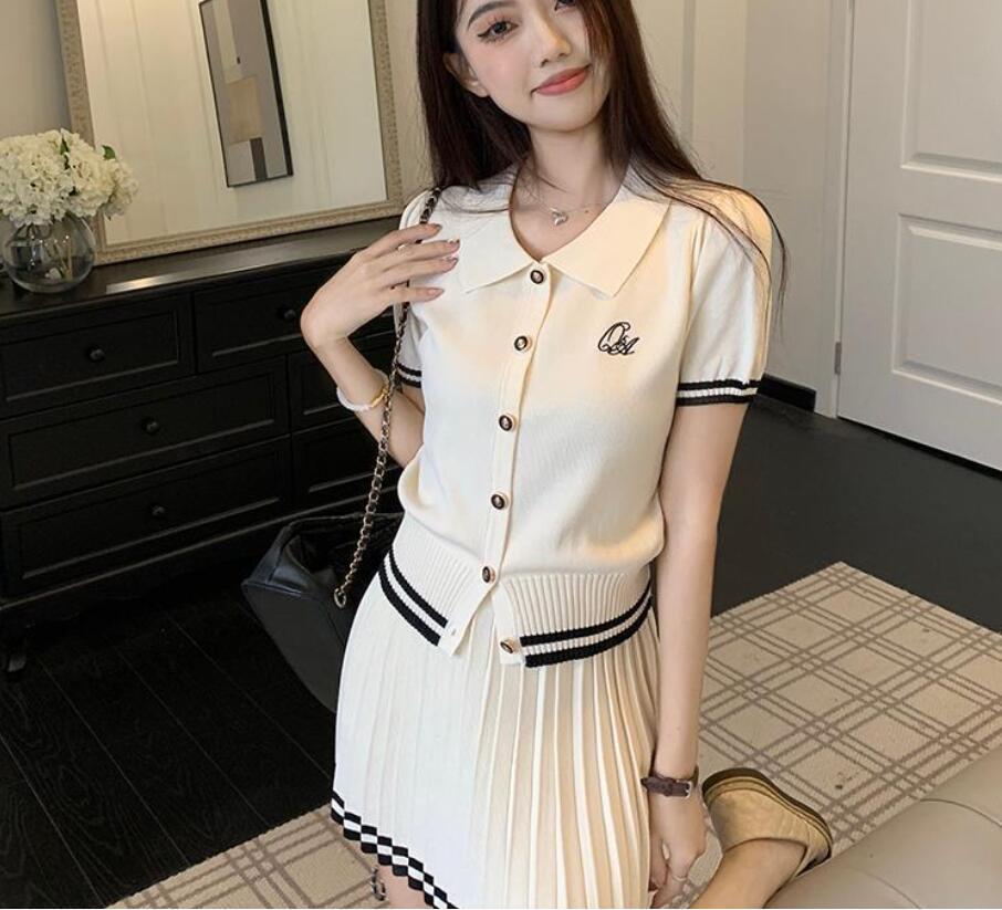 アカデミア風スーツ半袖ニットトップス婦人服プリーツスカート半身スカート2点セット