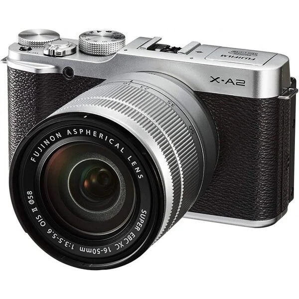 【中古】フジフィルム FUJIFILM X-A2 レンズキット シルバー SDカード付き