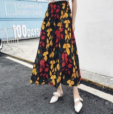 3070.ハイウエストロングシフォンビーチスカート（メイプルリーフ柄）