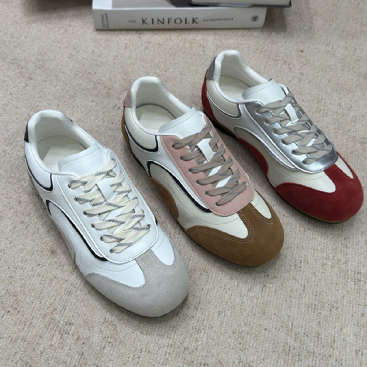 11 2025春の新しいシングルシューズフラットソールカラーブロックドイツのトレーニングシューズ女性用レースアップスポーツシューズカジュアルシューズ女性フォレストガンプシューズ 222222