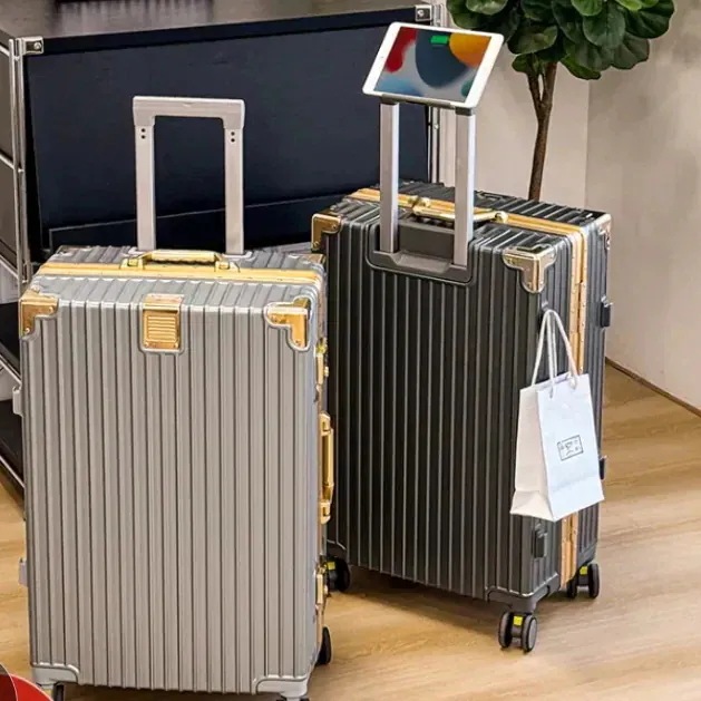 アルミフレーム 新品スーツケース 機内持込 旅行 耐衝撃最強 韓国 静音ダブルキャスター キャリーケース キャリーケース キャリーケース キャリーバッグ