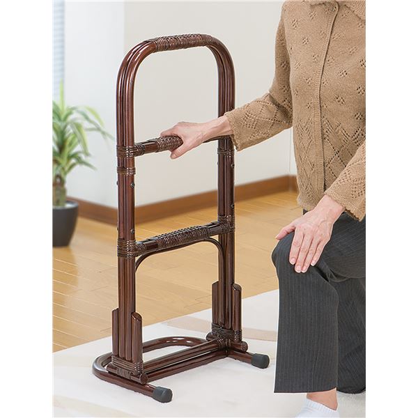 らくらく 立ち上がりサポート用 手すり (幅約35×奥行約30×高さ約81cm) 天然籐製 NEW (居間 トイレ 寝室 ベッドルーム) 6,361円