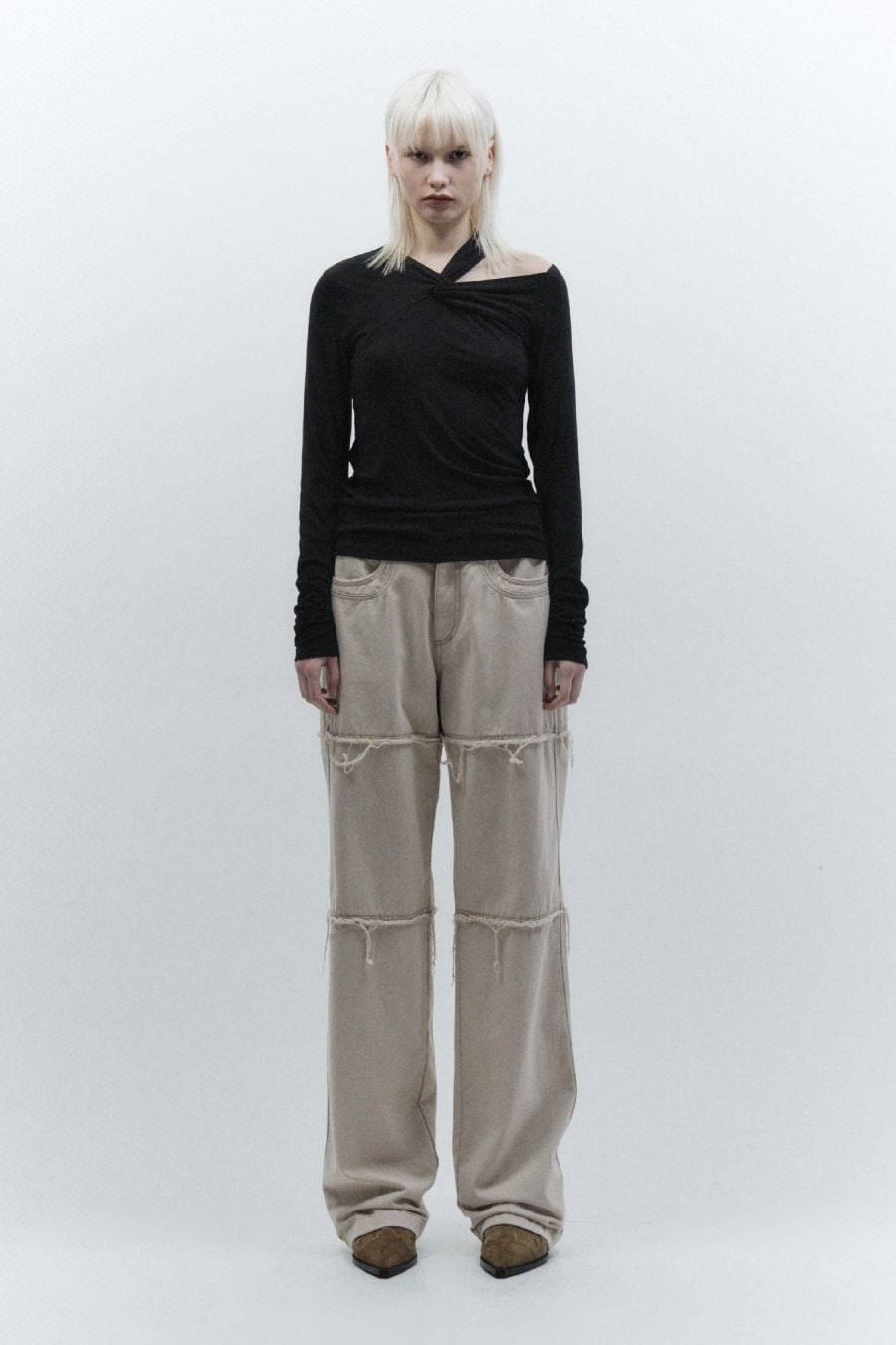 【INSILENCE】 BLADE LONG-SLEEVED TOP : BLACK