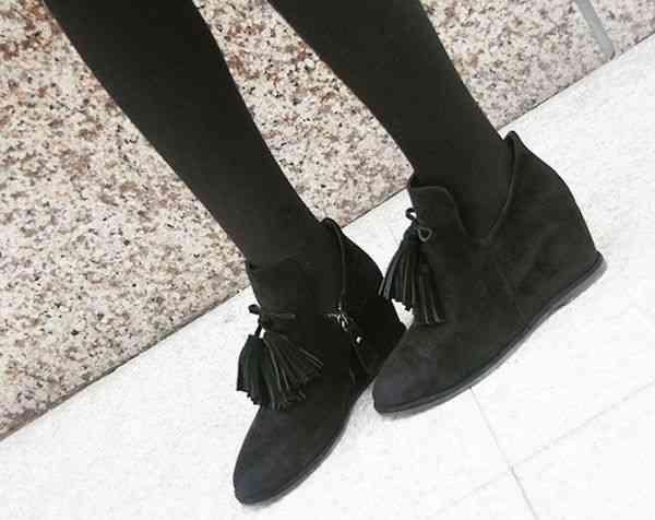 スニーカー レディース ボア おしゃれ ハイカット 疲れない 秋 黒 3E 人気 キャンバス 新作 雪道 夏 軽い 春 冬 グレー かわいい スリッポン 5E 幅広 24.5 ブランド 白 靴 軽量