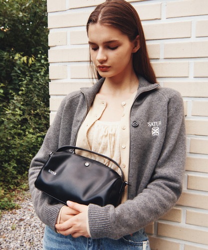 SATUR公式 RIIZEPICK! バッグ Verona Small Square Bag Black