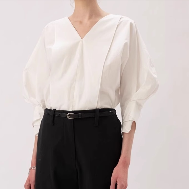 レディース トップス シャツ ブラウス プルオーバー 7分袖 ボリューム袖 Vネック 襟なし 薄手 大人可愛い きれいめ シンプル カジュアル 上品 おしゃれ かっこいい レトロ こなれ感 ラフ 12,802円