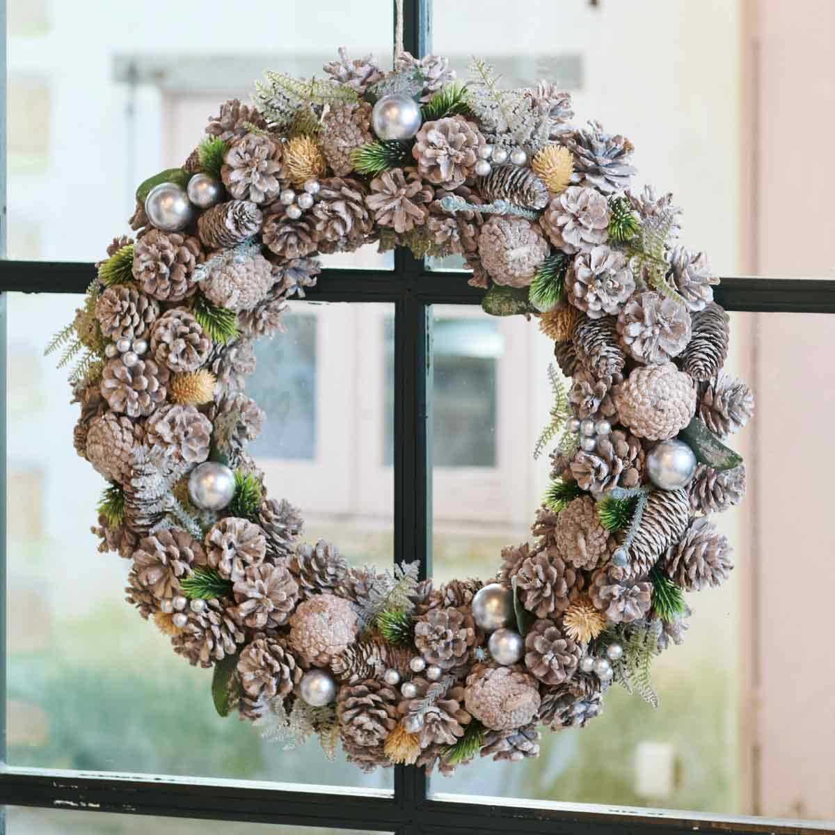 エントリーでポイント5倍！11月4日20:0011月11日1:59直径55cmデラックスナチュラルクリスマスリース ホワイト 1個 造花 玄関 おしゃれ 大 飾り 冬