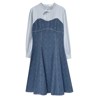 ワンピース フレアワンピース 膝下 ミモレ ミモレ丈 袖あり 長袖 スタンドカラー フレア Aライン 切り替えデザイン ドッキング ウエストマーク ハイウエスト デニム ブルーデニム 異素材MIX