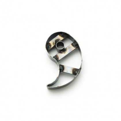 抜き型 勾玉 PA308