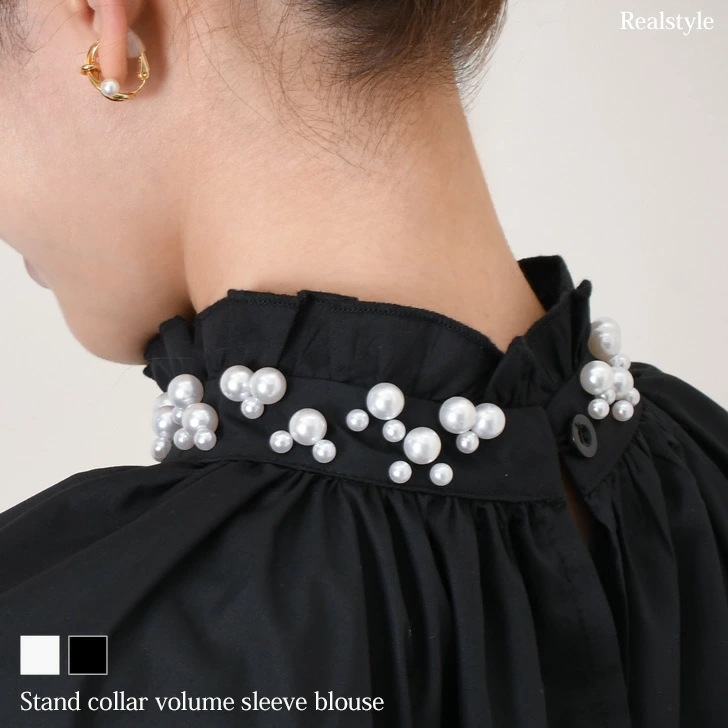 フェイクパールスタンドカラーギャザーボリュームスリーブブラウス レディース フォーマル オフィス 白 黒 長袖 おしゃれ シャツ トップス きれいめ オンオフ オケージョン オケージョン