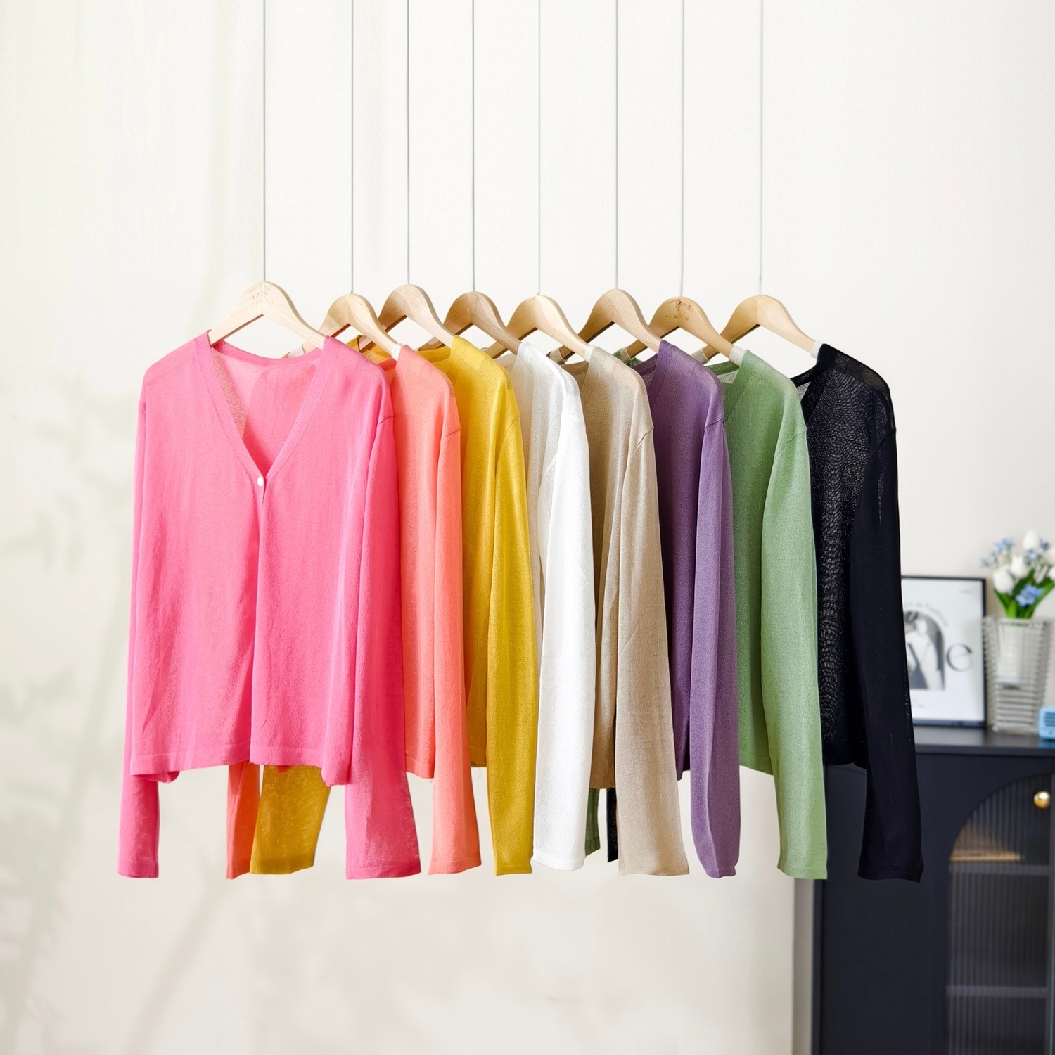 レディース トップス セーター カーディガン 長袖 細身 ボタン 薄手 かわいい 大人可愛い きれいめ シンプル カジュアル 上品 おしゃれ こなれ感 ガーリー ルーズ エレガント とろみ感 抜け感