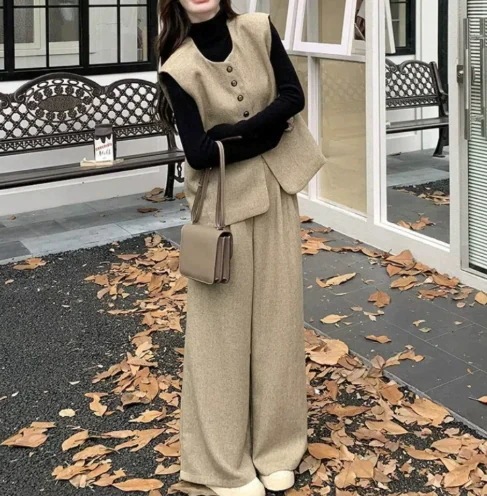 2点セット レディース パンツ ベスト 前開き ワイドパンツ 丈長 ロング 袖なし ラウンドネック 裾ワイド 前開き カジュアル かっこいい こなれ感 ルーズ 個性的 クール モード系 都会的