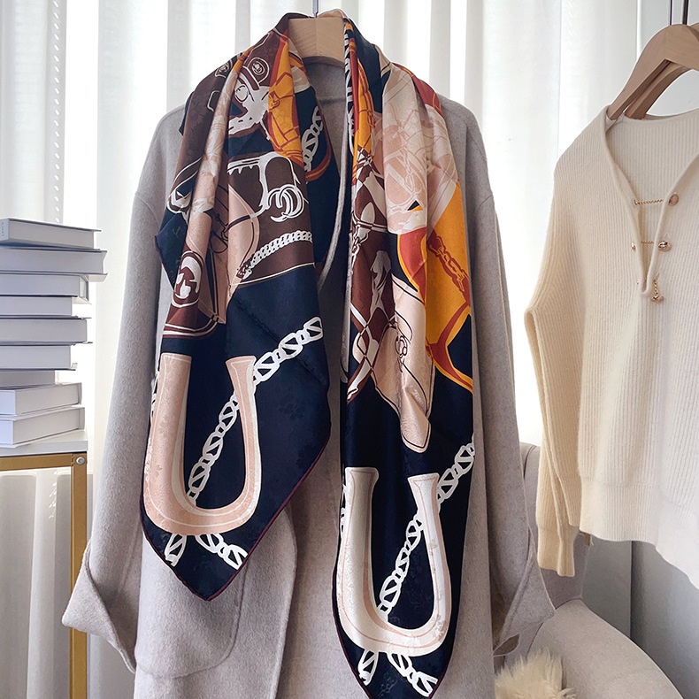 LOUIS VUITTON バンドー マイLVタグ スカーフ マルチカラー