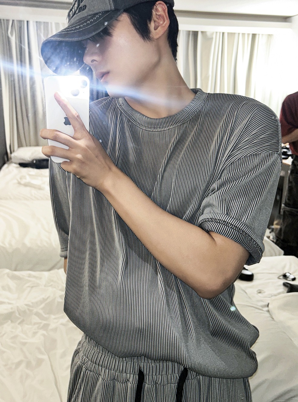 [COSYHARU公式]Pleate Over Fit Short Sleeve T-shirt