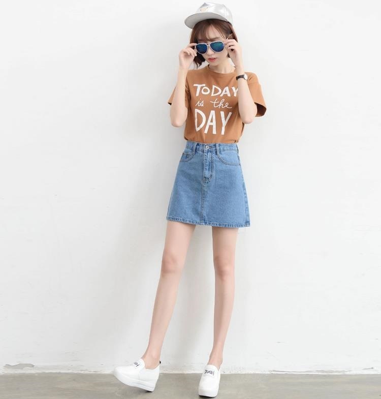 3155.ミニ丈 カジュアルなAラインデニムスカート（ライトブルー）2019 春夏 ミニスカ シンプル 無地 お出かけ