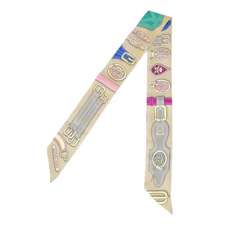 エルメス HERMES スカーフ ツイリー 大統領の馬具 ベージュマルチ シルク100％ 【中古】(68693)