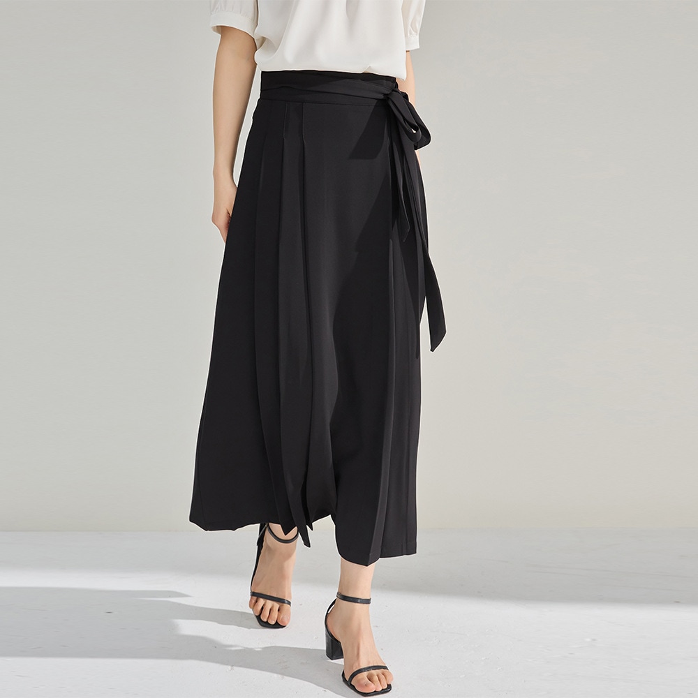 ボトムス スカート ロングスカート ウエストリボン フレアスカート ロング丈 プリーツ かわいい 大人可愛い きれいめ カジュアル 上品 おしゃれ かっこい 大人女子 こなれ感 ラフ ルーズ 個性的