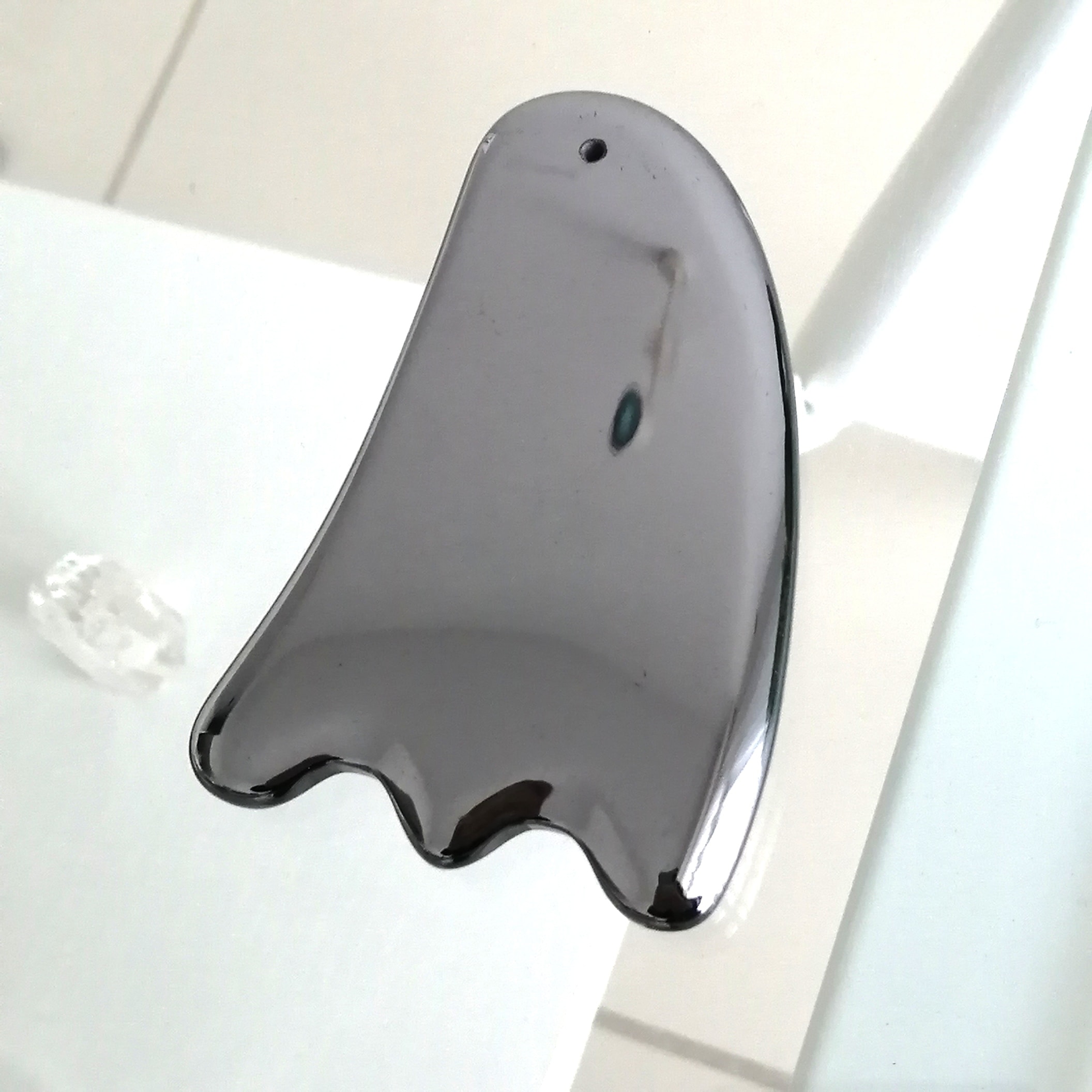 高純度テラヘルツ鉱石99.9999％　カッサ　美顔器