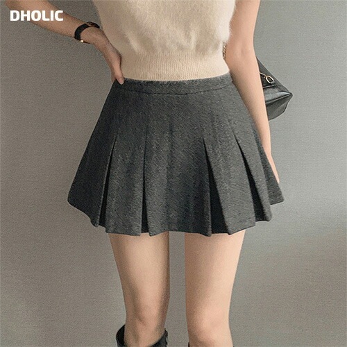 [メガ割りSALE]ローライズメルトンタッチプリーツミニスカートパンツ 4,733円