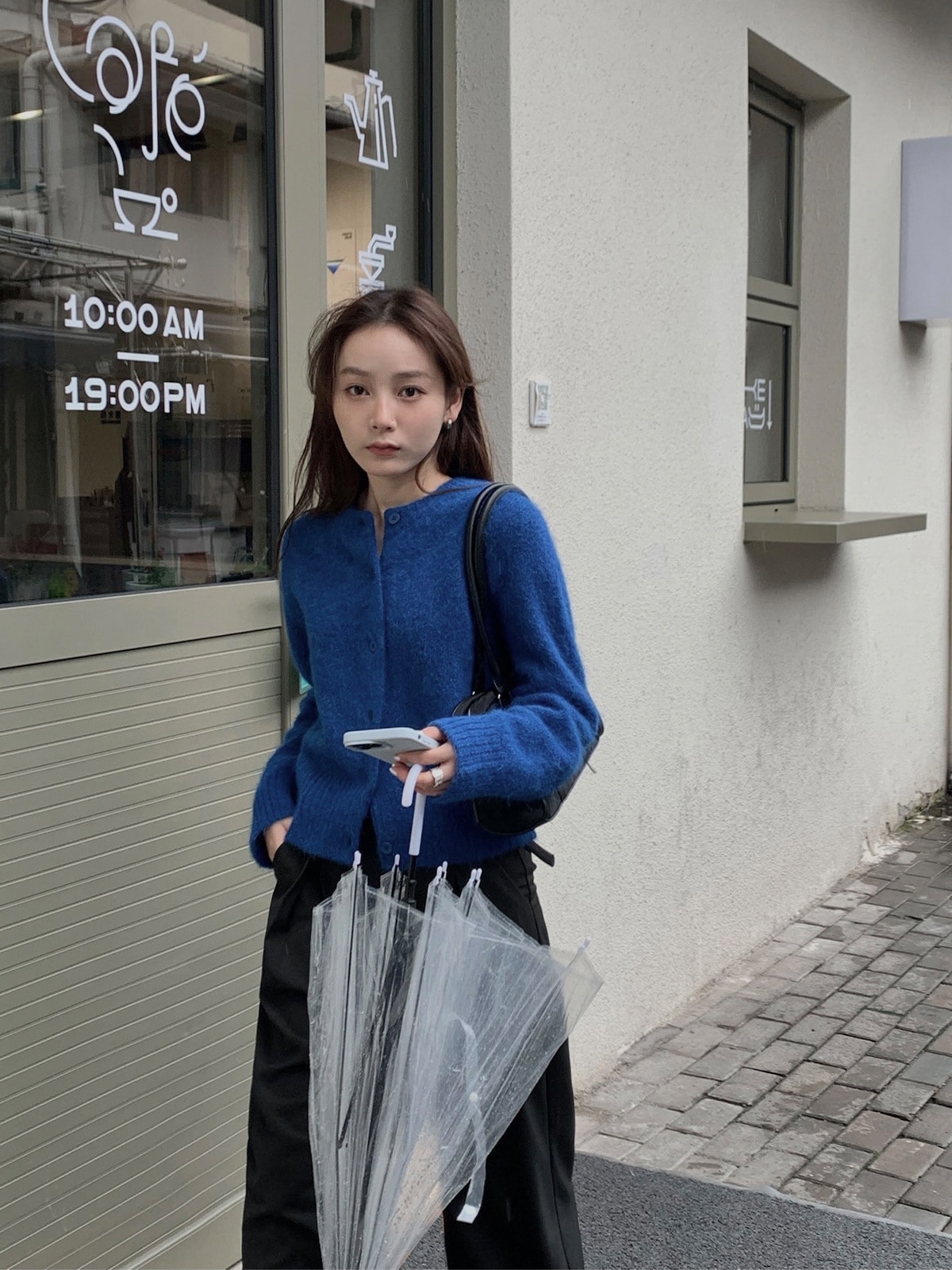 ラクダの毛の柔らかいモチモチのセーターの女性2023秋冬の新しい韓国版のボタンの丸首の基礎のニットのカーディガン21696
