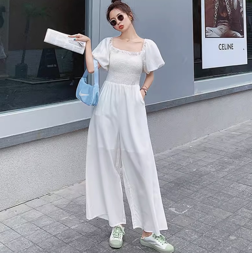 ジャンプスーツ 半袖 かわいい 大人可愛い きれいめ シンプル カジュアル 大人 上品 おしゃれ お洒落 大人女子 こなれ感 個性的 主役級 存在感 美容師 メイクアップアーティスト ネイリスト
