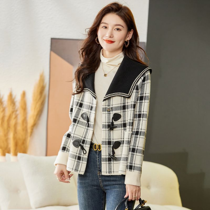 24新型香風大襟短金コート女小僧洋気金格子上着