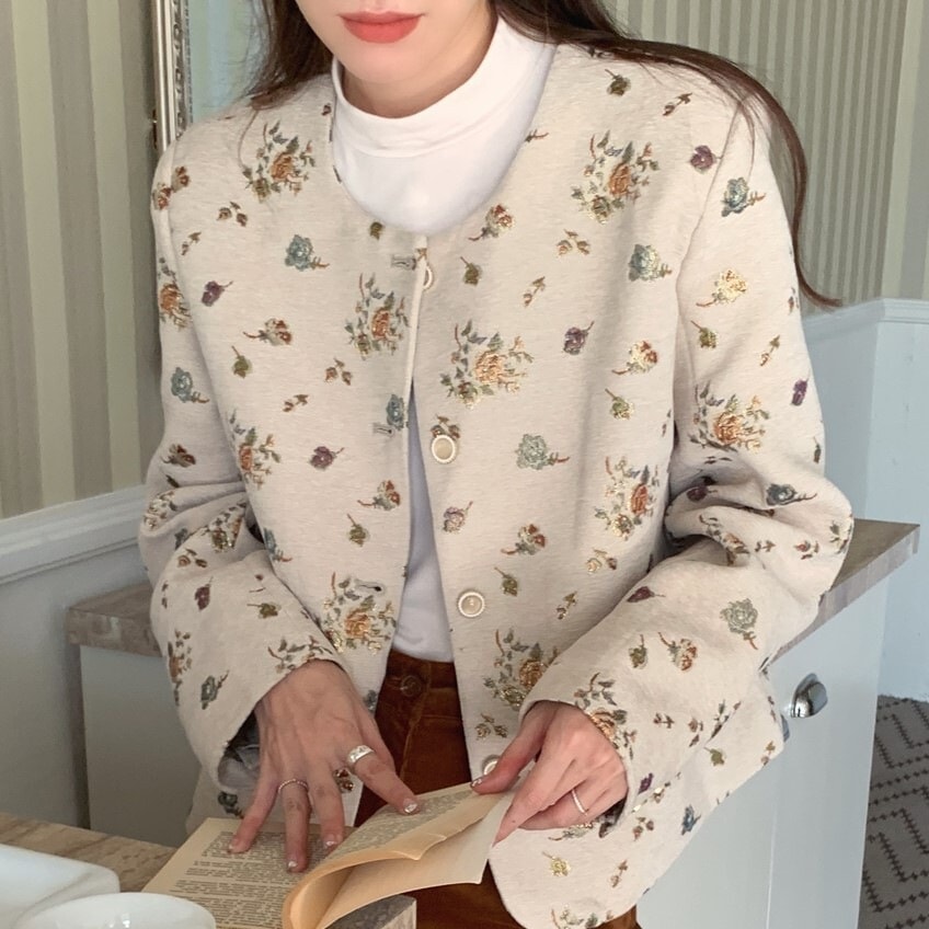 アウター レディース ジャケット ノーカラージャケット 韓国 長袖 ノーカラー ストレート かわいい 大人可愛い きれいめ シンプル カジュアル エレガント フェミニン シック おしゃれ お洒落 綺麗