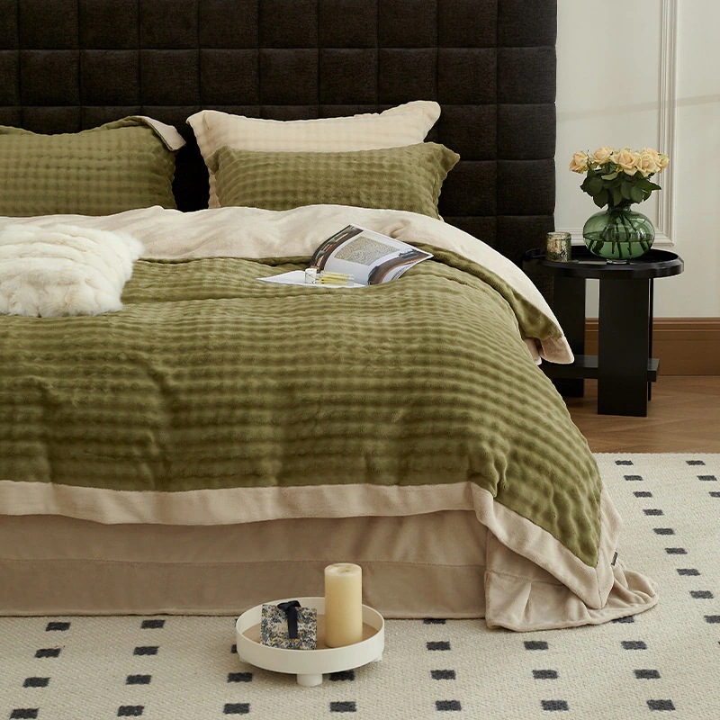 クラスaミルクベルベット4点セット毛皮グレードのラビットぬいぐるみキルトカバーウィンターコーラルベルベットベッドシーツキルトカバーベッド3点セット