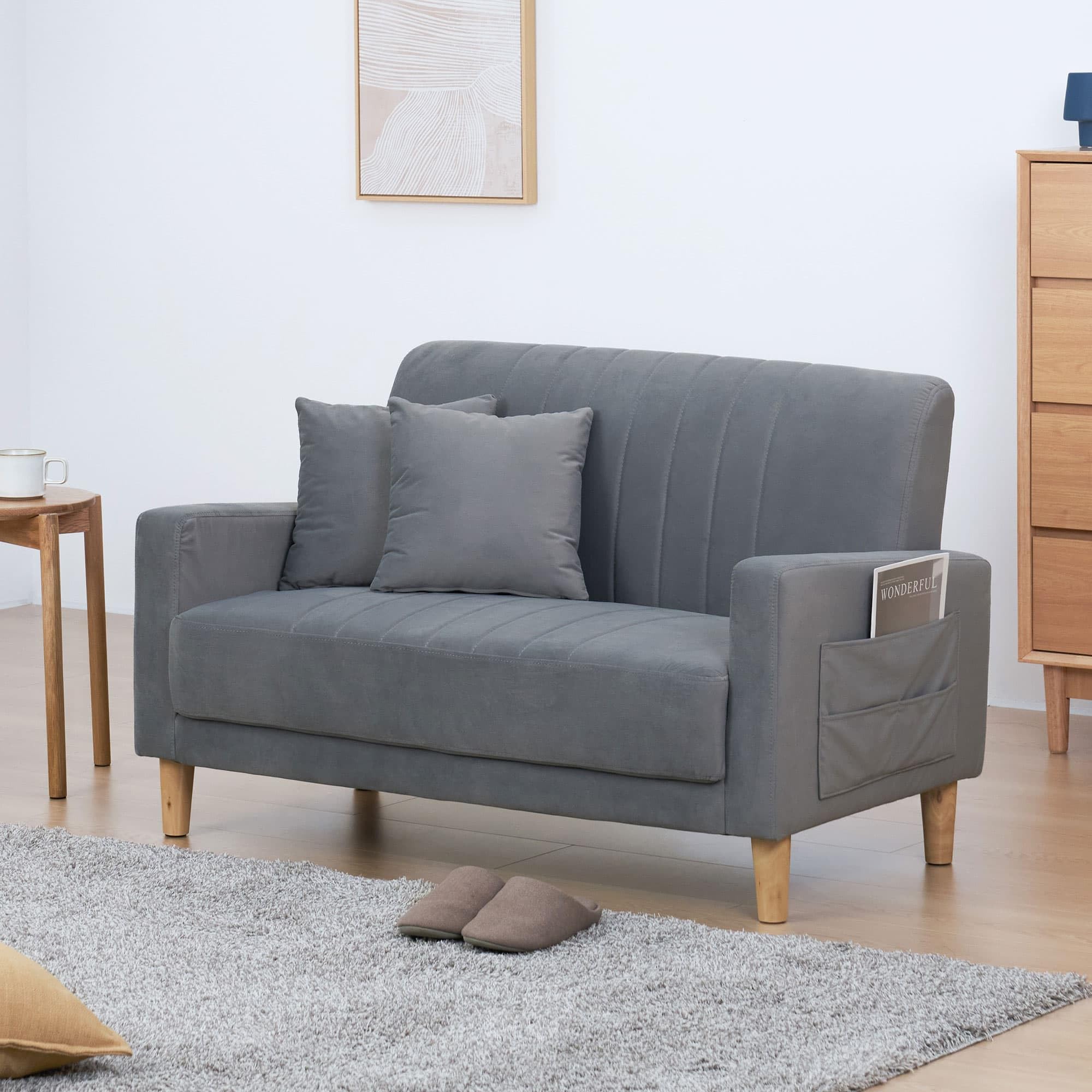 VENTOTA ソファー 2人掛け 肘付き ローソファー 2人掛け 脚付き ソファー クッション付き 天然木脚 おしゃれ 収納ポケット付き コンパクト 北欧 シンプル 幅約113cm 2WAY ソファ