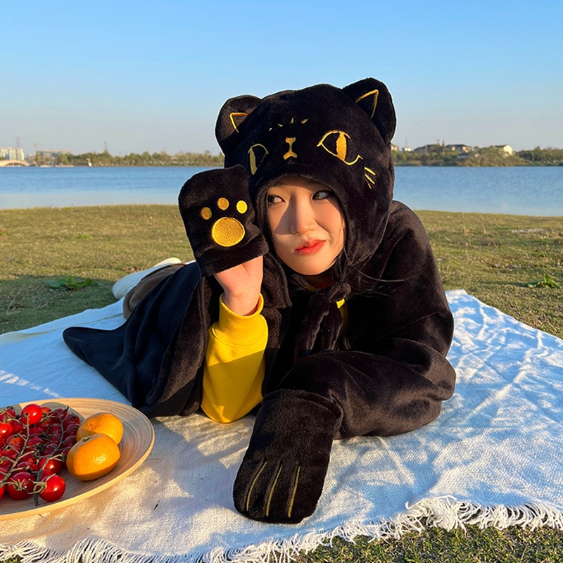 大きな黒猫のマントオフィスエアコンショール昼寝ブランケット秋ショールを着ることができます