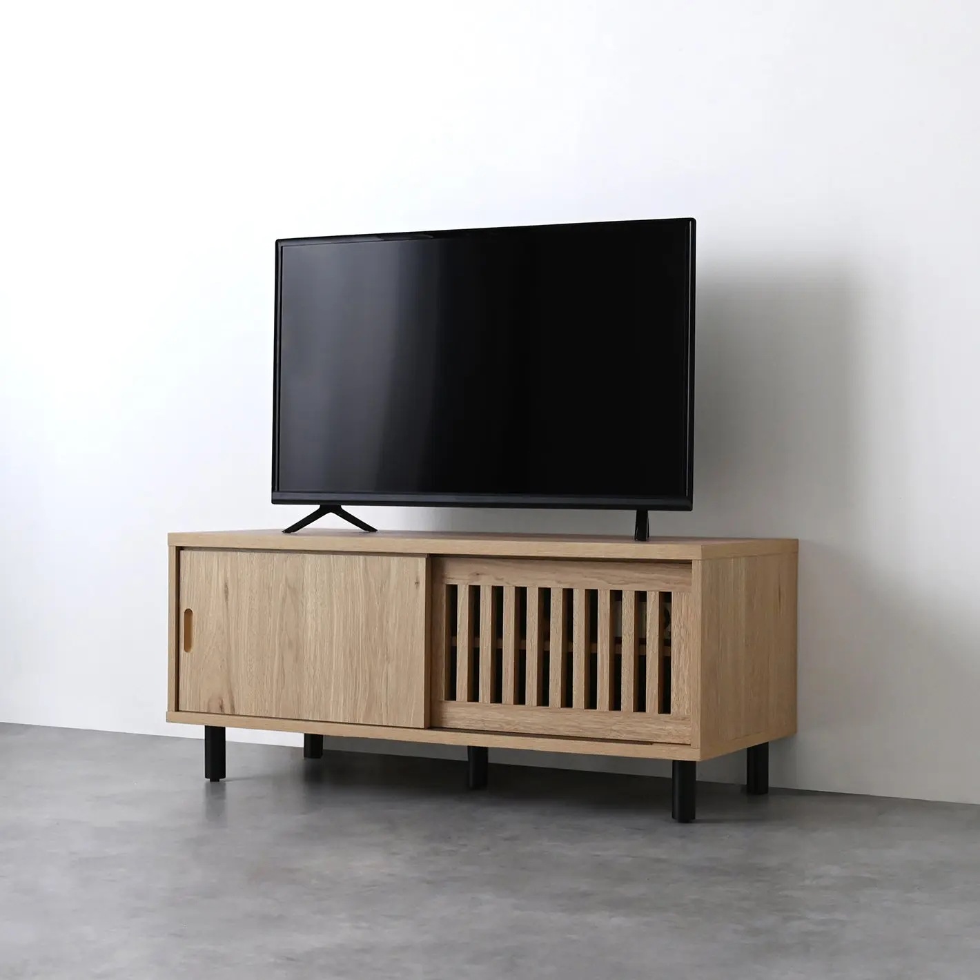 [幅90cm] テレビ台 ローボード おしゃれ コンパクト テレビボード TV台 一人暮らし 収納 スライド扉 引き戸 格子 シンプル ナチュラル モダン かわいい 木製 リビング 小さい