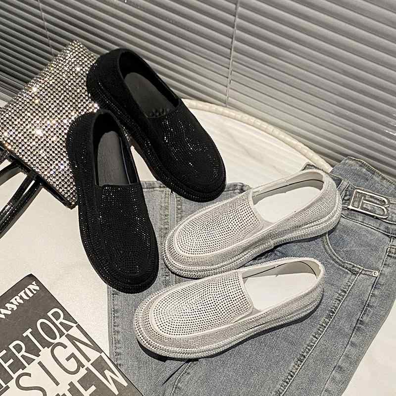 注目商品スリッポン スニーカー キラキラ ラインストーン 厚底 シンプル レディース きれいめ 大人 黒 ブラック 白 ホワイト 無地 個性的 かっこいい 韓国系 紐なし シューズ 華やか 全面 クリ