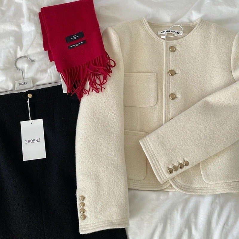 【1-3日出荷】小さくて軽い感のあるハイエンドなショートホワイトの小さなフレグランスジャケットレディース2024年新作秋冬デザインセンスニッチ