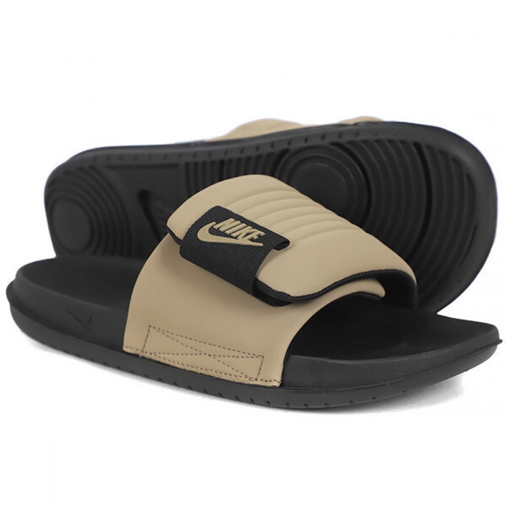 ナイキ オフコート アジャスト スライド 7,779円