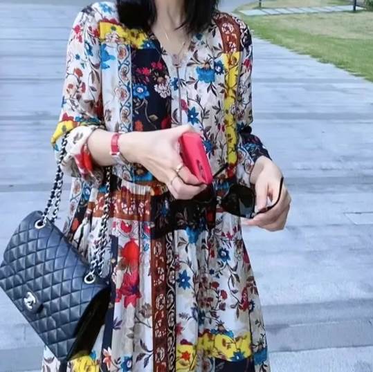 花柄ワンピース ワンピース ロング丈 袖あり 長袖 Vネック 襟なし ワイド シフォン 大人可愛い