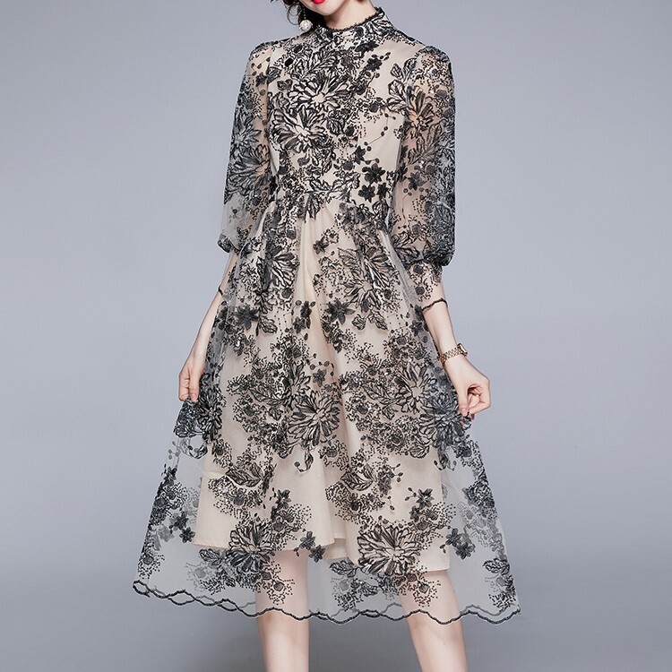 レディース ワンピース ドレス 膝下 ミモレ ロング 7分袖 パフスリーブ バルーン袖 ハイネック 襟なし セミフレア ストレート フェミニン タック 刺繍 ウエストマーク ハイウエスト 透け感 薄手