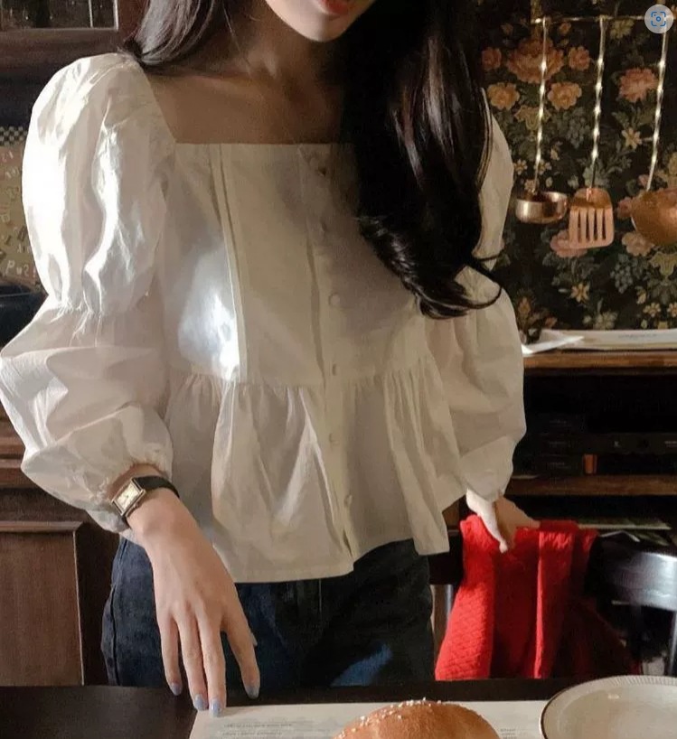 トップス シャツ ブラウス 白シャツ 白トップス 袖あり 長袖 ボリューム袖 スクエアネック 襟なし かわいい 大人可愛い きれいめ シンプル カジュアル 大人 上品 おしゃれ お洒落 かっこいい