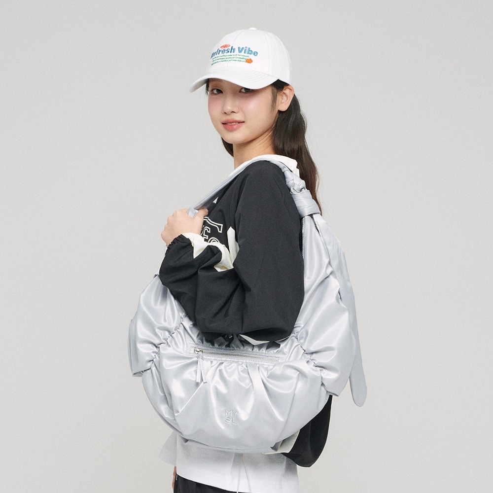 軽量 軽い 韓国スタイル 韓国ミニバッグ 通学 通勤 デートピクニック 多収納ファーリーショルダーバッグ 2タイプ メンズ レディース 男女共用 大人気