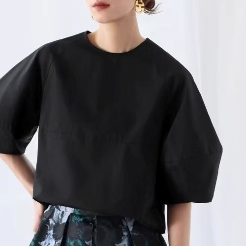 トップス カットソー 5分袖 ボリューム袖 クルーネック プルオーバー ミディアム丈 かわいい 大人可愛い きれいめ シンプル 上品 おしゃれ かっこいい カジュアル こなれ感 個性的 主役級 存在感