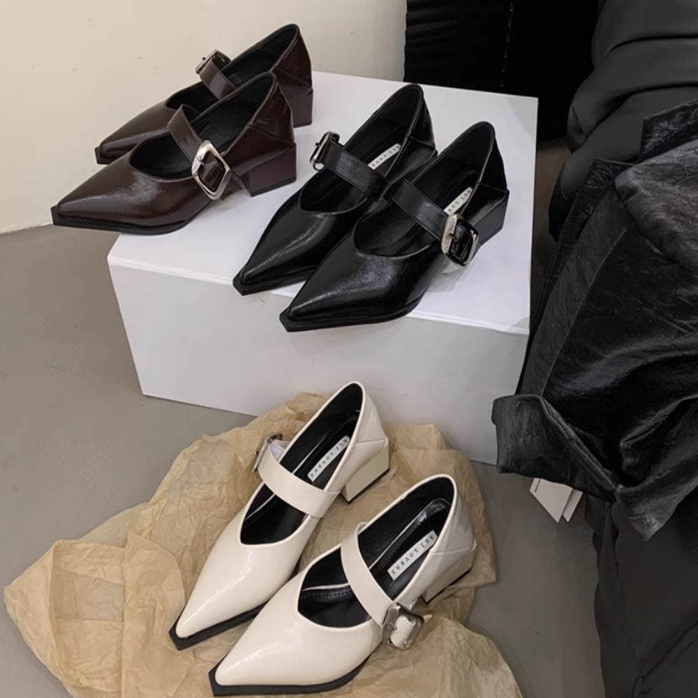 レディース パンプス 太ヒール ポインテッドトゥ 美脚 脚長 大人可愛い きれいめ シンプル 上品 おしゃれ かっこいい エレガント クール モード モダン 主役級 存在感 スタイリッシュ 無地 春