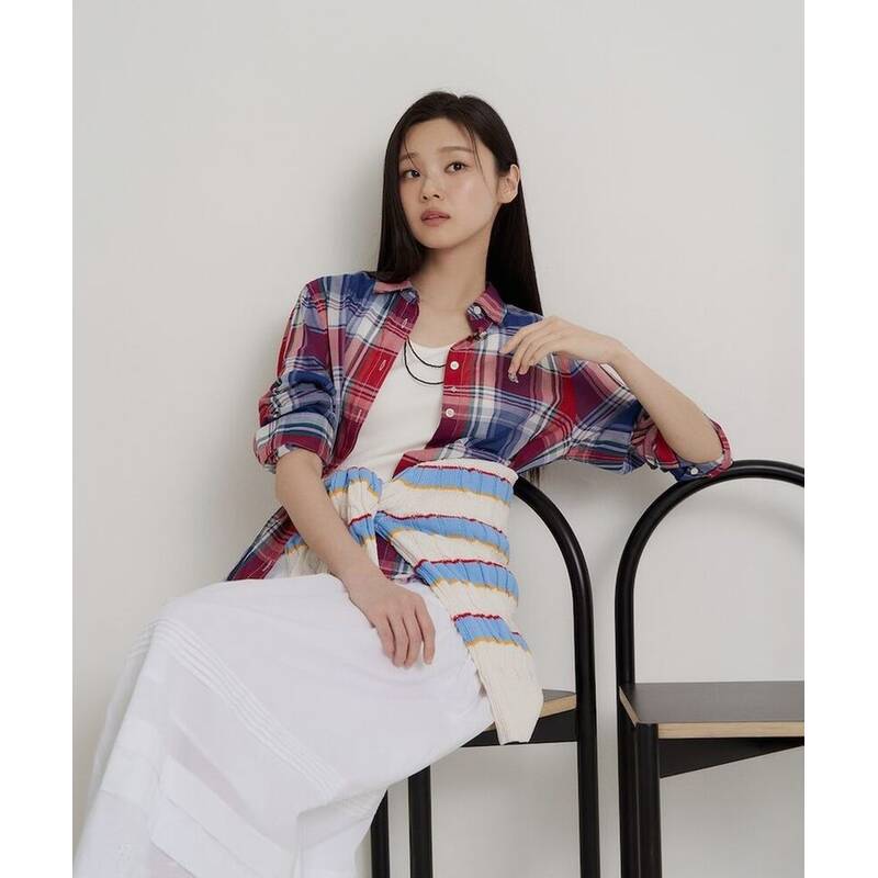 BEANPOLE LADIES レッドマドラスチェック スリムショートシャツ (BF6564C116) BF6564C116 406191