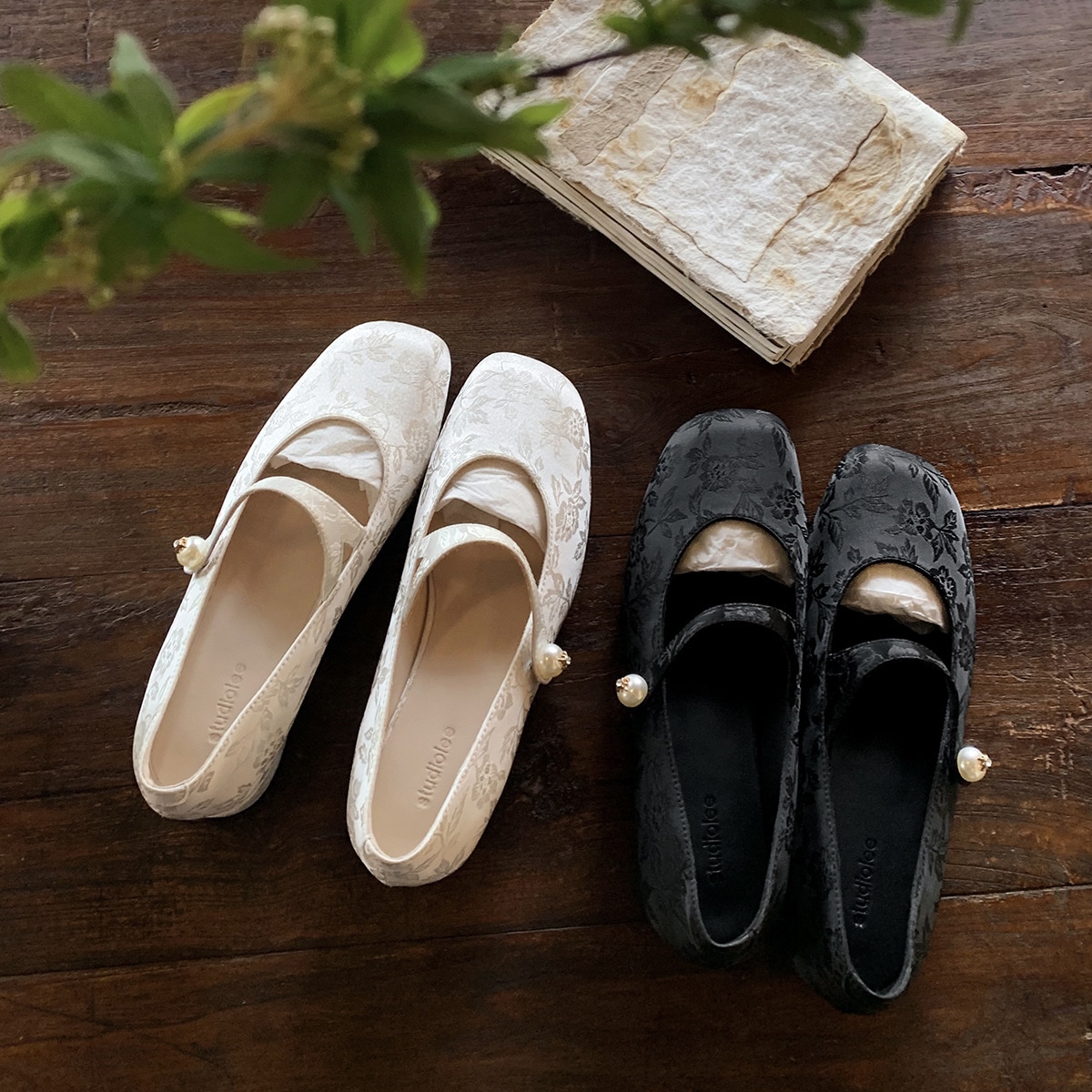 シープスキンバージョンのグレープママ同じチューブローズジェイドナショナルスタイル新しいチャイニーズスタイルパールワンレングススクエアジャクアードメアリーゼンシングルシューズ