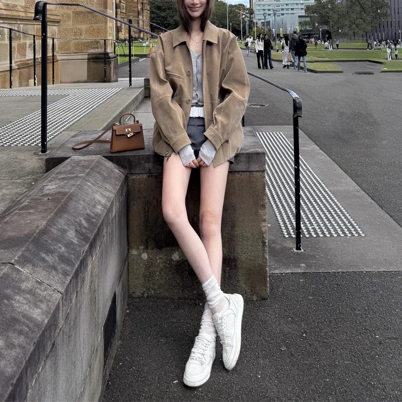 女性用レトロスタイル スエード ジャケット2025 年秋ゆったりフィットスリム超スタイリッシュで美しいワークウェア コート 4,607円