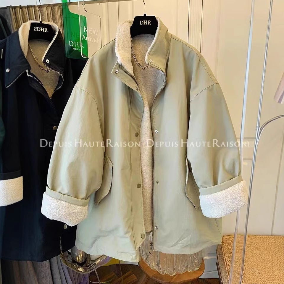 超スタイリッシュなワークウェアスタイルのラムウールコットンパッド入りコートゆったりとした暖かいミドル丈のレディースコート2024年冬