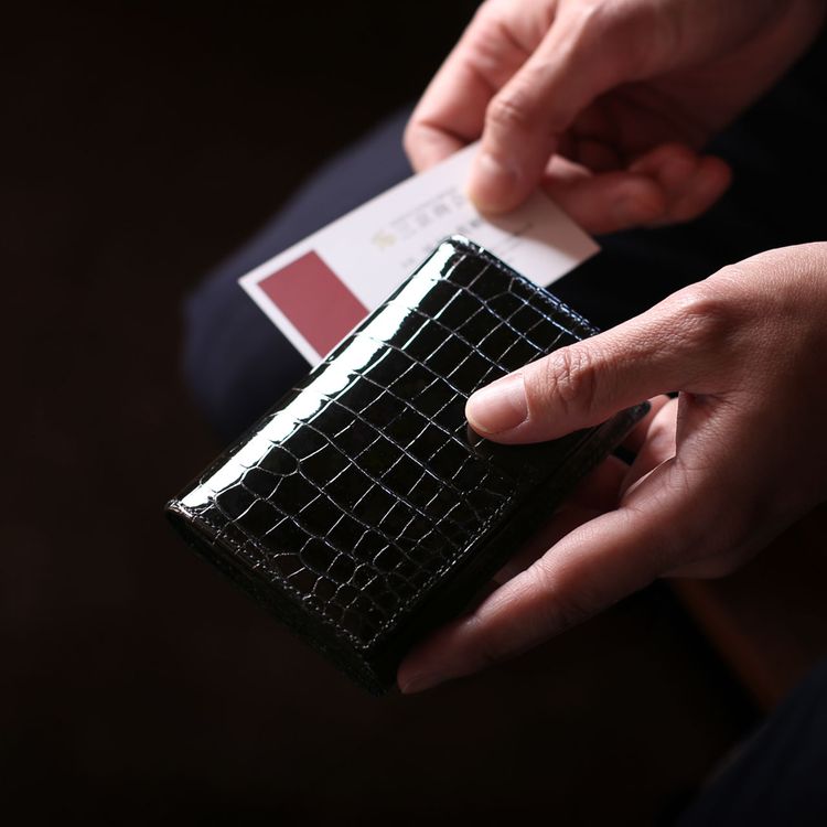 クロコダイル 名刺入れ メンズ カードケース シャイニング加工 一枚革 無双 日本製 JRA 名刺いれ ビジネス オフィス ワニ革 レザー 革 高級 ブラック ナイルクロコダイル レディース 大容量