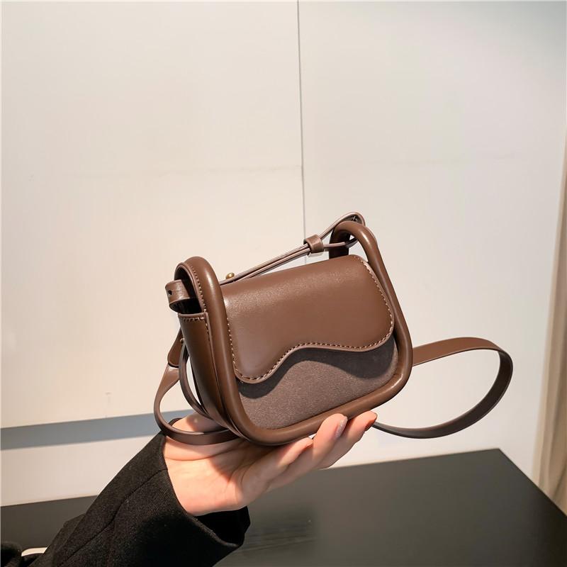 レディース 鞄 カバン バック ファッション オシャレ アイテム 小物 ミニ バッグ イヤホンバッグ ミニバッグ 斜め掛けバッグ 5,152円