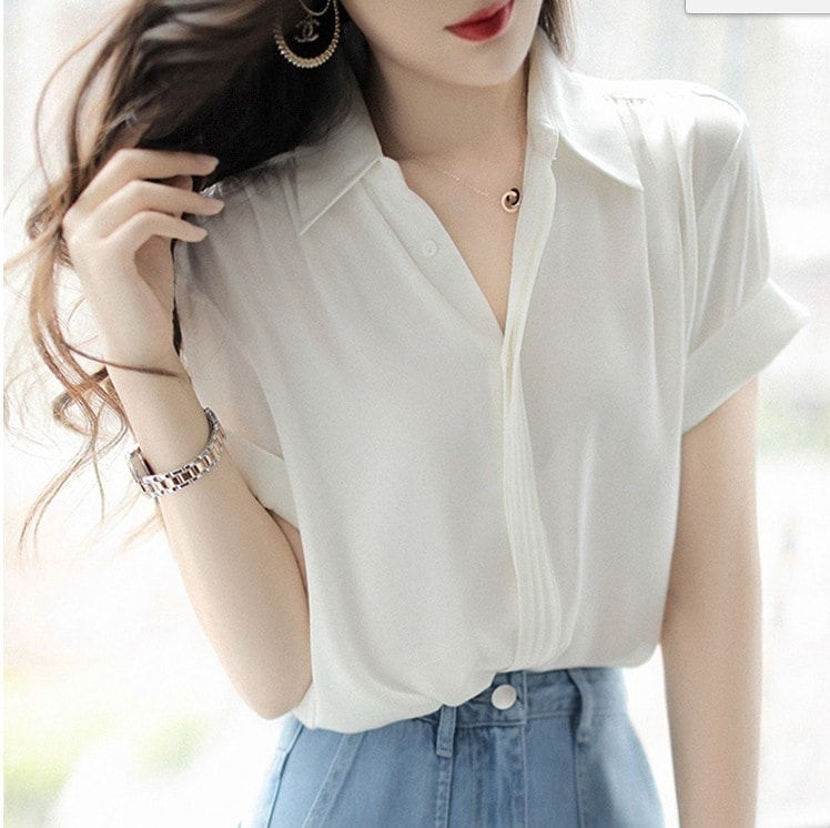 半袖シフォンシャツ エレガントカジュアル 半袖シフォンシャツ オフィスカジュアル トップス シャツ ブラウス 白シャツ 白トップス 袖あり 半袖 5分袖 五分袖 Vネック 襟付き フレア スリム