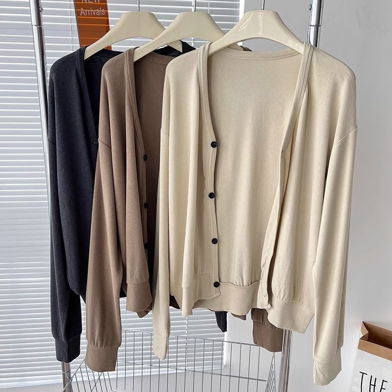 初秋のレイジードレープvネック薄手ジャケットレディース韓国風ゆったりスリム万能長袖ボタンカジュアルカーディガンファッション