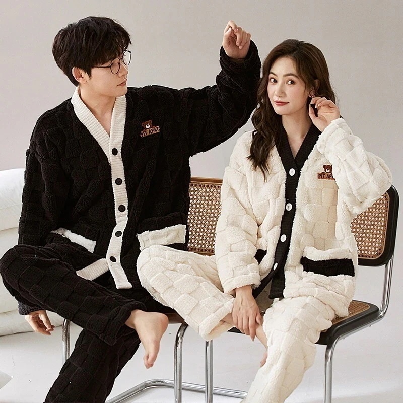 着ぐるみパジャマ 秋と冬のパジャマ冬パッド入り厚手の男性と女性のサンゴベルベットのホームウェアスーツ 5,298円