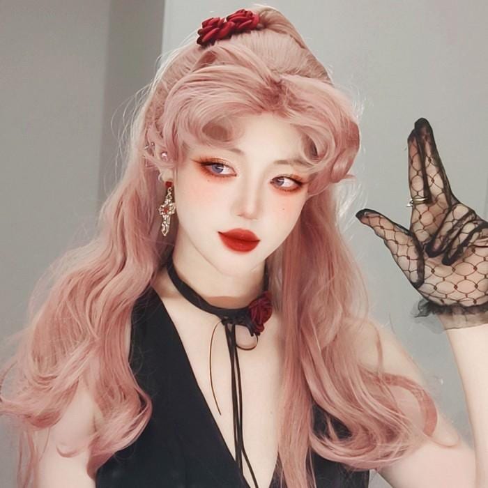 【人気製品 急速出荷】 中世の貴族風 巻き毛 ピンク髪 フルウィッグ かつら 女性 長髪 ロングウィッグ ロングヘア ロリータ lolita 前髪あり 小顔効果 コスチューム 仮装
